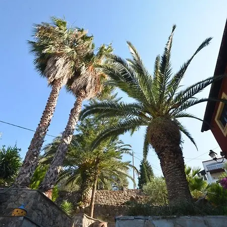 Kontos Mansion Apartment *